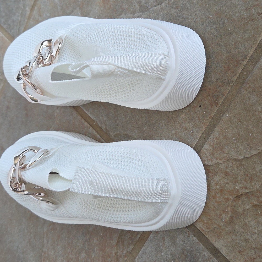 White Mesh Slip-On Sneakers Silvertone Chain Detail Chunky Wedge NWOT Sz 10 - Picture 9 of 17